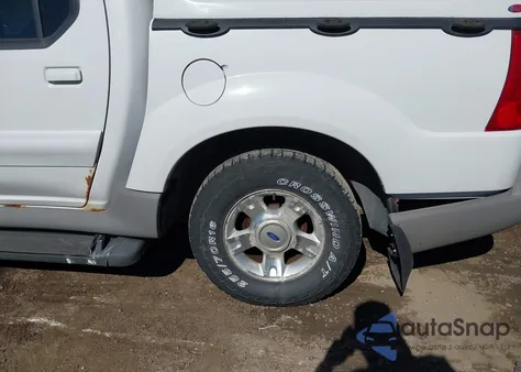 2001 Ford Explorer Sport Trac из США, поврежденный, VIN 1FMZU77E61UB82329